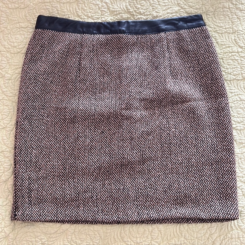 Tweed mini skirt